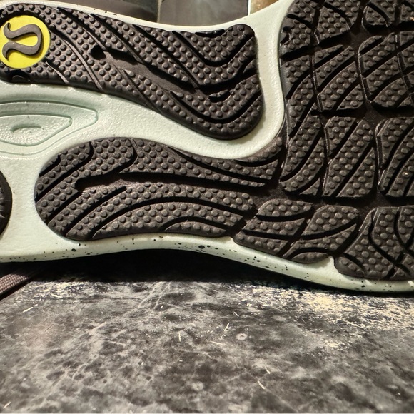 LuLuLemon shoes - Picture 3 of 7